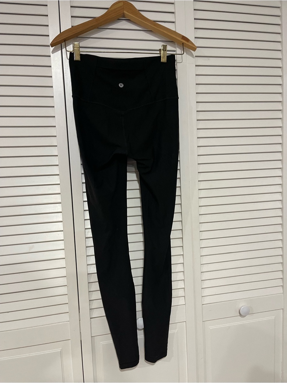 lululemon athletica Black High-Rise Leggings (tall) with Center Logo - Picture 5 of 7